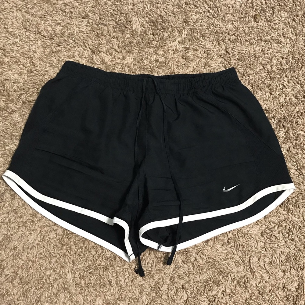 Nike women’s running shorts size S
